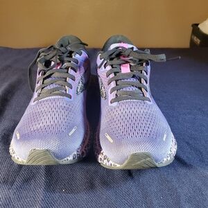 Brooks Women's Athletic Shoes in Purple and Black